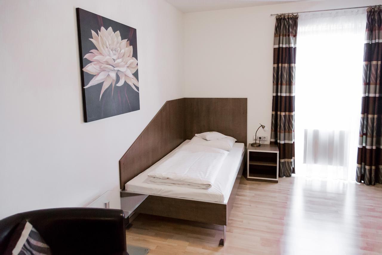 Aparthotel Othello Дінґольфінґ Екстер'єр фото